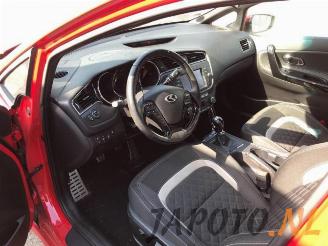 Kia Cee d Cee'd (JDB5), Hatchback 5-drs, 2012 / 2018 1.0i T-GDi 12V 120 picture 9