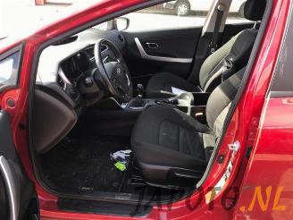 Kia Cee d Cee'd Sportswagon (JDC5), Combi, 2012 / 2018 1.6 CRDi 16V VGT picture 9