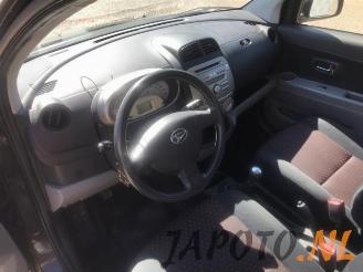 Daihatsu Sirion Sirion 2 (M3), Hatchback, 2005 1.3 16V DVVT picture 10