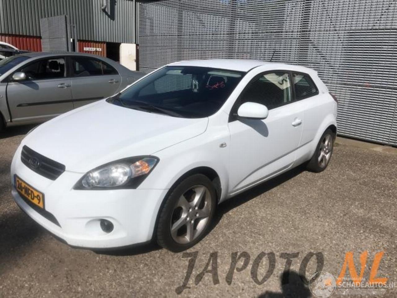 Kia Pro cee d Pro cee'd (EDB3), Hatchback 3-drs, 2008 / 2012 1.4 CVVT 16V