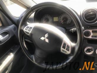 Mitsubishi Colt Colt (Z2/Z3), Hatchback, 2004 / 2012 1.3 16V picture 10