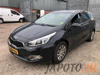 demontáž osobní automobily Kia Cee d Cee'd Sportswagon (JDC5), Combi, 2012 / 2018 1.6 GDI 16V 2015/2