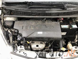 Toyota Verso S Verso S, MPV, 2010 / 2016 1.33 16V Dual VVT-I picture 16