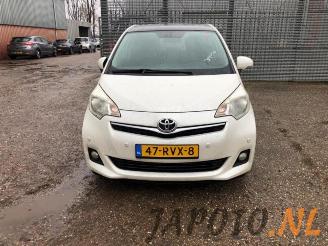 Toyota Verso S Verso S, MPV, 2010 / 2016 1.33 16V Dual VVT-I picture 8
