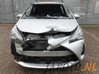 Toyota Yaris Yaris III (P13), Hatchback, 2010 / 2020 1.5 16V Dual VVT-iE picture 2