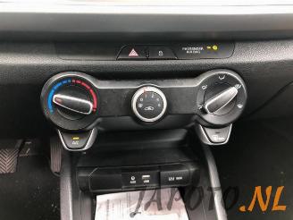 Kia Rio Rio IV (YB), Hatchback, 2017 1.0i T-GDi 100 12V picture 20