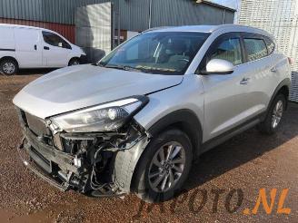 demontáž osobní automobily Hyundai Tucson Tucson (TL), SUV, 2015 1.7 CRDi 16V 2WD 2016/4