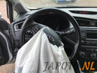 Kia Cee d Cee'd Sportswagon (JDC5), Combi, 2012 / 2018 1.6 CRDi 16V VGT picture 13