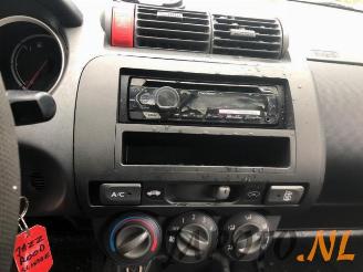 Honda Jazz Jazz (GD/GE2/GE3), Hatchback, 2002 / 2008 1.2 i-DSi picture 12