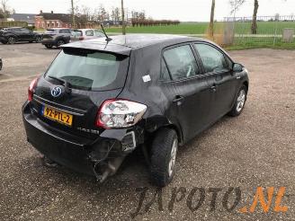 Toyota Auris Auris (E15), Hatchback, 2006 / 2012 1.8 16V HSD Full Hybrid picture 3