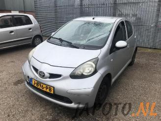 demontáž osobní automobily Toyota Aygo Aygo (B10), Hatchback, 2005 / 2014 1.0 12V VVT-i 2006/1