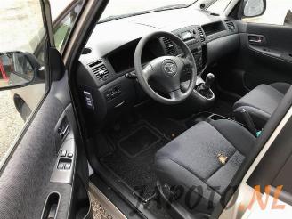 Toyota Corolla-verso Corolla Verso (E12), MPV, 2001 / 2004 1.6 16V VVT-i picture 9