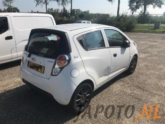 Chevrolet Spark Spark (M300), Hatchback, 2010 1.0 16V Bifuel picture 4