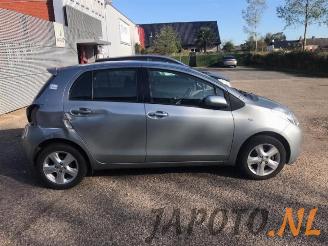 Toyota Yaris Yaris II (P9), Hatchback, 2005 / 2014 1.3 16V VVT-i picture 6