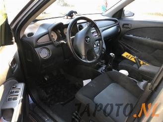 Mitsubishi Outlander Outlander (CU), SUV, 2001 / 2007 2.0 16V 4x2 picture 11