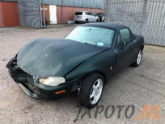 demontáž osobní automobily Mazda MX-5 MX-5 (NB18/35/8C), Cabrio, 1998 / 2005 1.6i 16V 1998/7