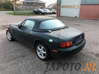 Mazda MX-5 MX-5 (NB18/35/8C), Cabrio, 1998 / 2005 1.6i 16V picture 3