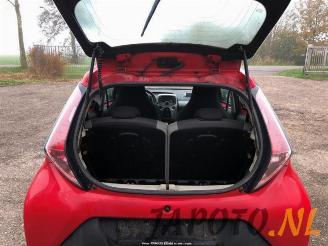 Toyota Aygo Aygo (B40), Hatchback, 2014 1.0 12V VVT-i picture 16