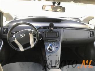 Toyota Prius Prius (ZVW3), Hatchback, 2009 / 2016 1.8 16V picture 9