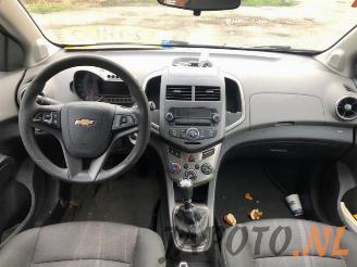 Chevrolet Aveo Aveo (300), Hatchback, 2006 / 2015 1.2 16V picture 9