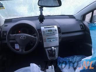 Toyota Corolla-verso Corolla Verso (R10/11), MPV, 2004 / 2009 1.6 16V VVT-i picture 9