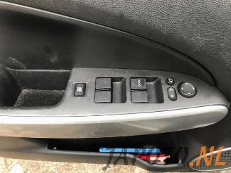 Mazda 2 2 (DE), Hatchback, 2007 / 2015 1.5 16V S-VT picture 11