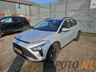 Coche siniestrado Hyundai Bayon Bayon, SUV, 2021 1.0 T-GDI 12V Mild Hybrid 48V 2021/12