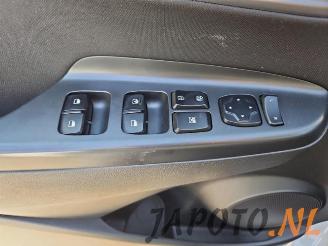 Hyundai Kona Kona (OS), SUV, 2017 / 2023 1.0 T-GDI 12V picture 13