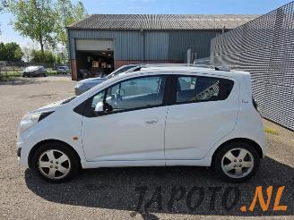 Chevrolet Spark Spark (M300), Hatchback, 2010 1.2 16V picture 2