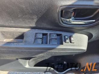 Toyota Yaris Yaris III (P13), Hatchback, 2010 / 2020 1.5 16V Hybrid picture 13