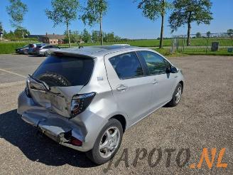 Toyota Yaris Yaris III (P13), Hatchback, 2010 / 2020 1.5 16V Hybrid picture 5