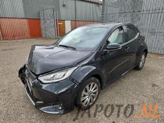 Salvage car Mazda 2 2 Hybrid, Hatchback, 2022 1.5 12V 2023/6