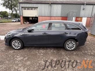 Kia Cee d  picture 2