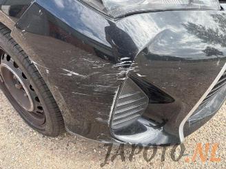 Toyota Yaris Yaris III (P13), Hatchback, 2010 / 2020 1.5 16V Hybrid picture 14