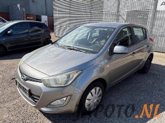 Vrakbiler auto Hyundai I-20 i20, Hatchback, 2008 / 2015 1.2i 16V 2013/3