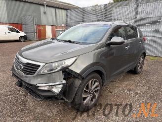 Vrakbiler auto Kia Sportage Sportage (SL), Terreinwagen, 2010 / 2016 2.0 CVVT 16V 4x2 2011/2