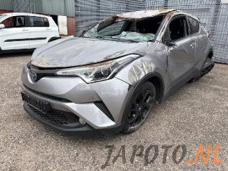 Dezmembrări autoturisme Toyota C-HR C-HR (X1,X5), SUV, 2016 1.8 16V Hybrid 2018/10