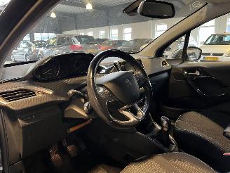 Peugeot 208 1.2 PureTech Allure NL NAP! picture 19