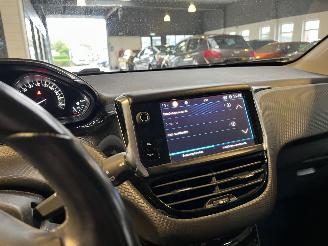 Peugeot 208 1.2 PureTech Allure NL NAP! picture 23