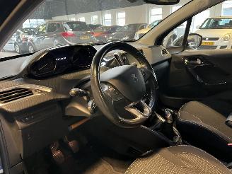 Peugeot 208 1.2 PureTech Allure NL NAP! picture 18