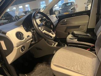 Volkswagen Up! 1.0 TSI High Up! Beats Pano Leer NAP! picture 19
