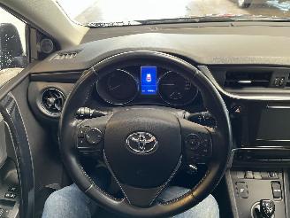 Toyota Auris 1.8 Hybrid Lease Pro picture 20