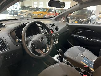 Kia Rio 1.4 CVVT Plus Pack picture 18