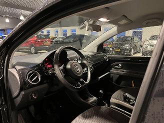 Volkswagen Up! 1.0 high up! BlueMotion NL NAP! picture 12