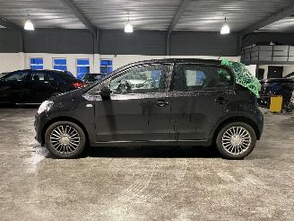 Volkswagen Up! 1.0 high up! BlueMotion NL NAP! picture 2