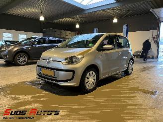 Schadeauto Volkswagen Up! 1.0 move up! 2014/8