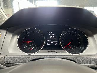 Volkswagen Golf 1.6 TDI Trendline BlueMotion picture 24