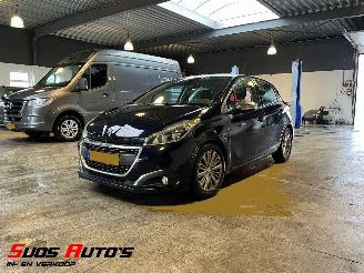 Unfallwagen Peugeot 208 1.6 BlueHDi Blue Premium 90.000 KM! 2015/12