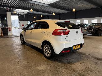 Kia Rio 1.2 CVVT Plus Pack picture 3