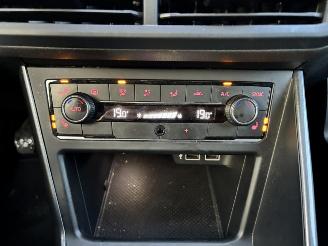 Volkswagen Polo 1.0TSI Highline picture 11